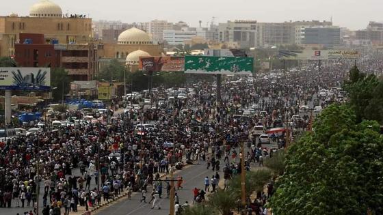 قتلى في مظاهرات حاشدة في شوارع السودان