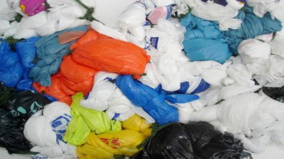 ضبط مستودعين سريين لإنتاج الأكياس البلاستيكية في المحمدية وحجز 4.3 أطنان منها