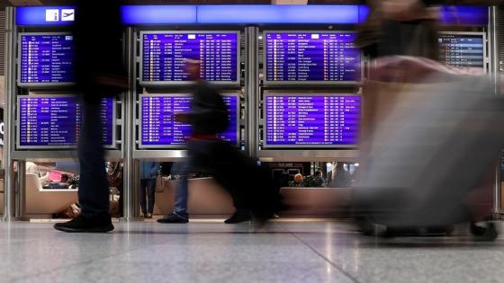 مطار فرانكفورت يؤجل رحلات الأحد بسبب قنبلة