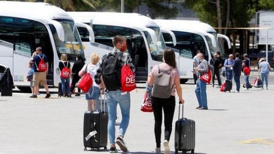 الحكومة تستعد لإجلاء 2580 من المغاربة العالقين في الخارج على متن 20 رحلة جوية