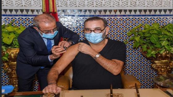 الملك محمد السادس يتلقى الجرعة الأولى من اللقاح المضاد لكورونا