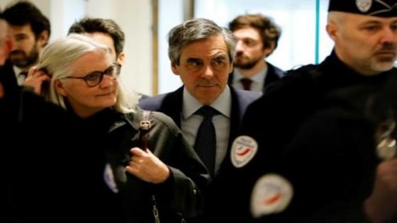 النيابة العامة الفرنسية تطلب السجن 5 سنوات لرئيس الوزراء السابق فيون
