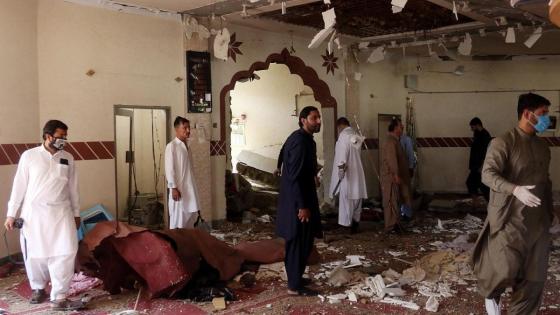 30 قتيلا و56 جريحا في انفجار مسجد بباكستان
