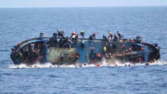 مصرع سيدتين وغرق العشرات إثر غرق قارب بسواحل جنوب إيطاليا